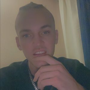 Meet your Posher, Brice